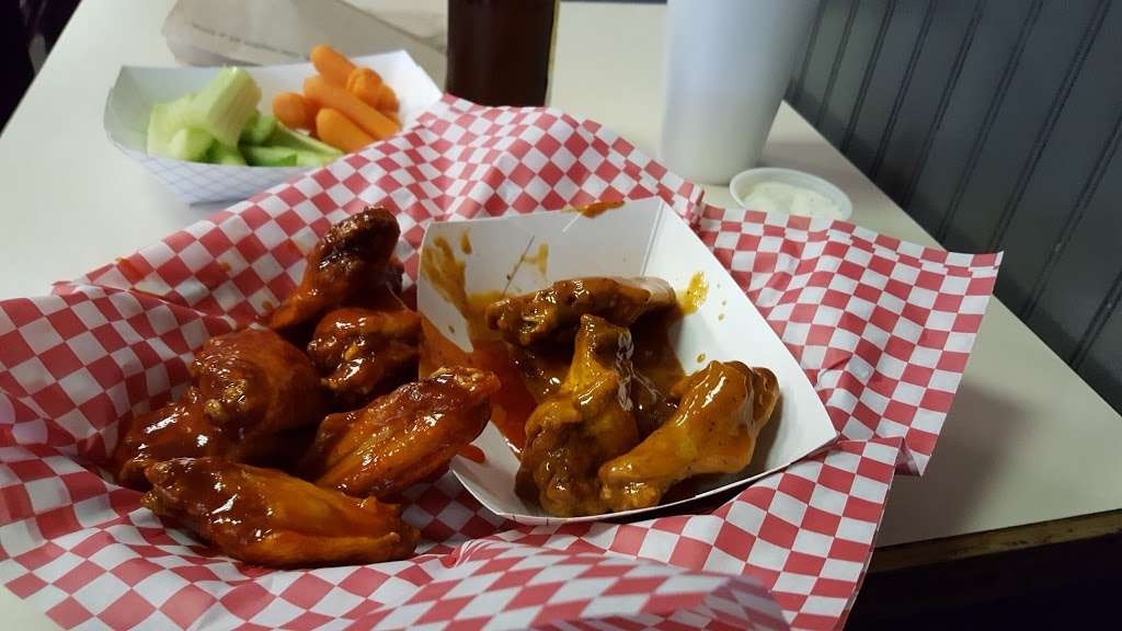 CDs Wings | 7685 W 88th Ave, Westminster, CO 80005, USA | Phone: (303) 467-7700