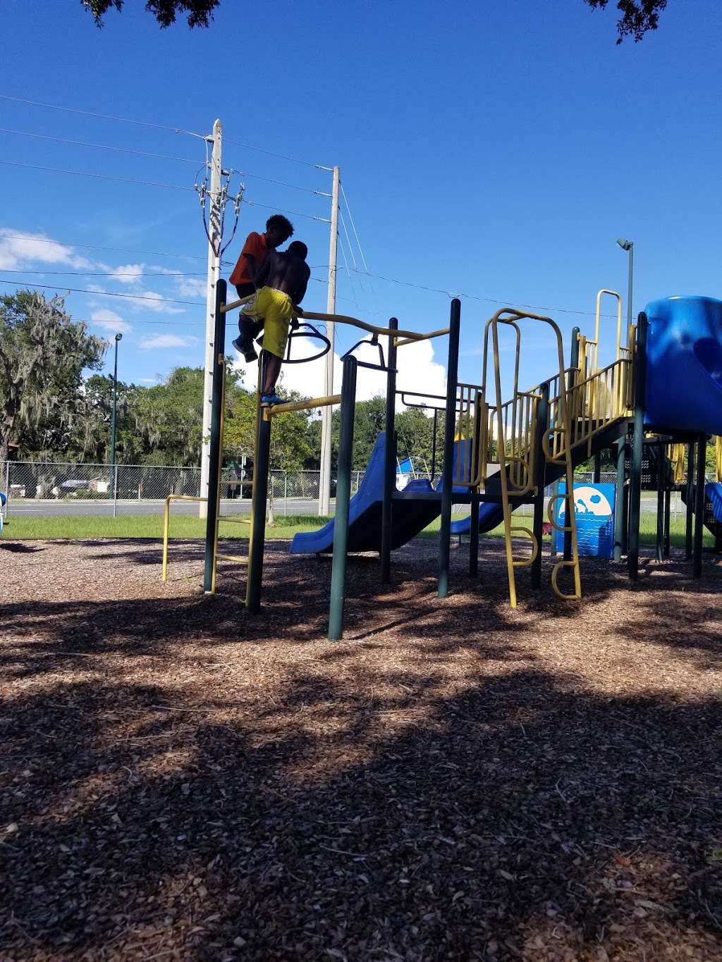 John L. Johnson Park Playground | 201 Mills St, Leesburg, FL 34748, USA | Phone: (352) 728-9886