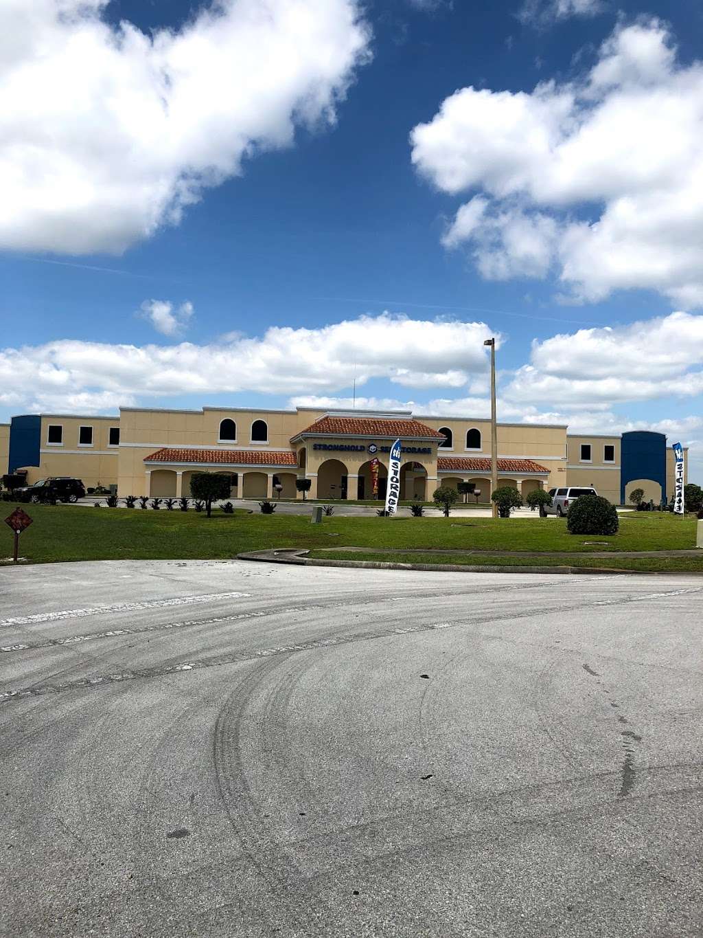 Stronghold Selfstorage | 4733 Exploration Ave, Lakeland, FL 33812 | Phone: (863) 644-7070