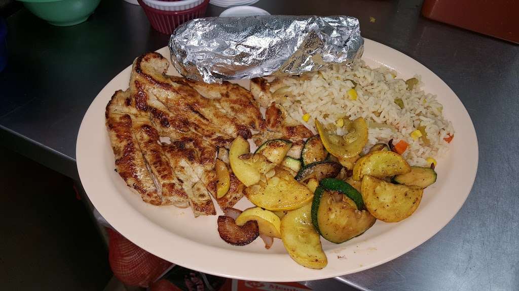 El Salvador Pupusas y Mas | 628 Crabb River Rd, Richmond, TX 77469, USA | Phone: (832) 735-2444