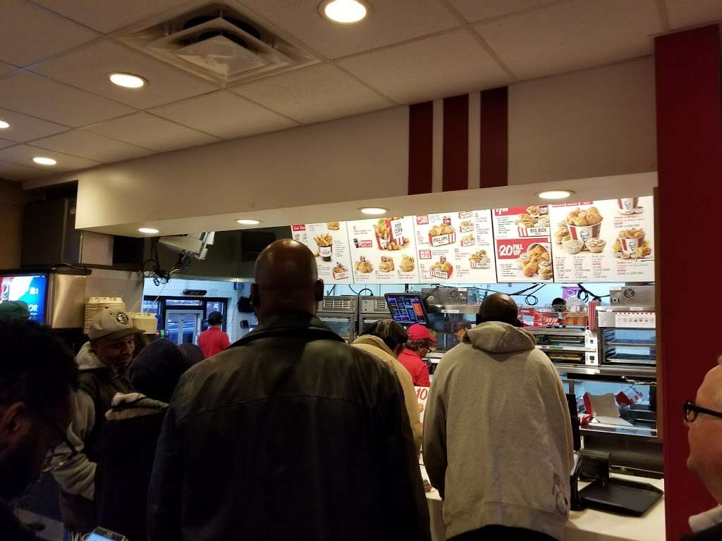 KFC | 716 Adams Ave, Philadelphia, PA 19124, USA | Phone: (215) 533-1110