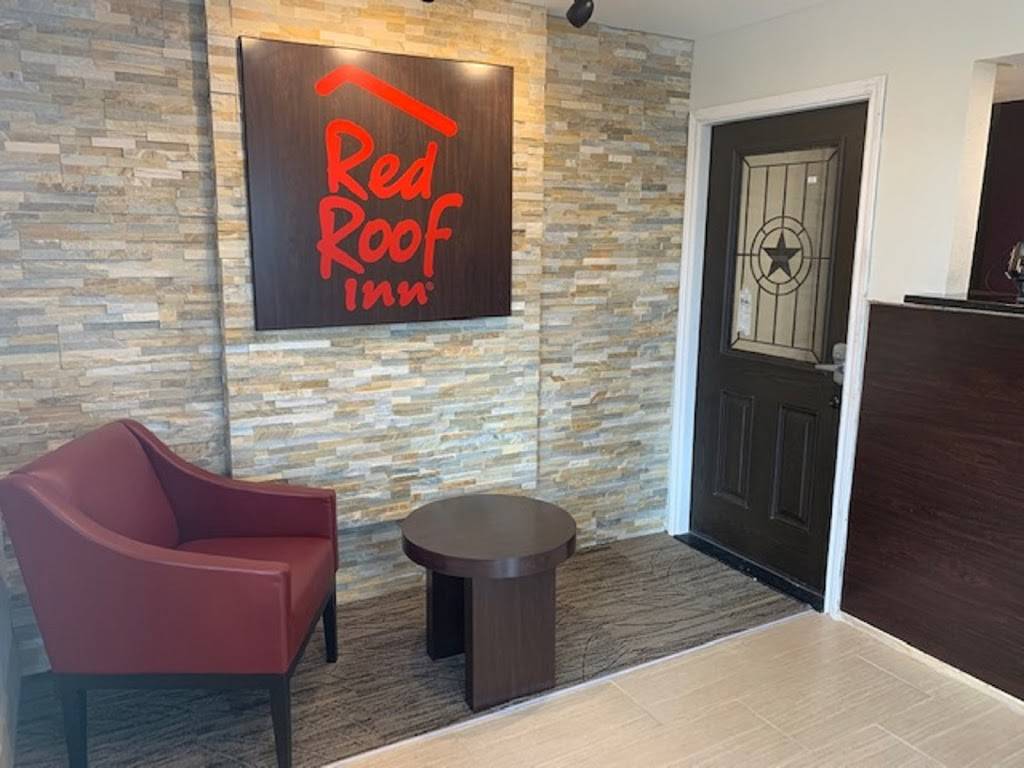 Red Roof Inn San Antonio – I-10 at N WW White Rd | 138 N WW White Rd, San Antonio, TX 78219, USA | Phone: (210) 333-0797