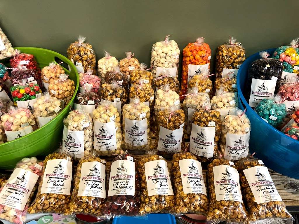 Popcorn Piccadilly | 15069 I-35 Frontage Rd, Selma, TX 78154, USA | Phone: (210) 977-0195