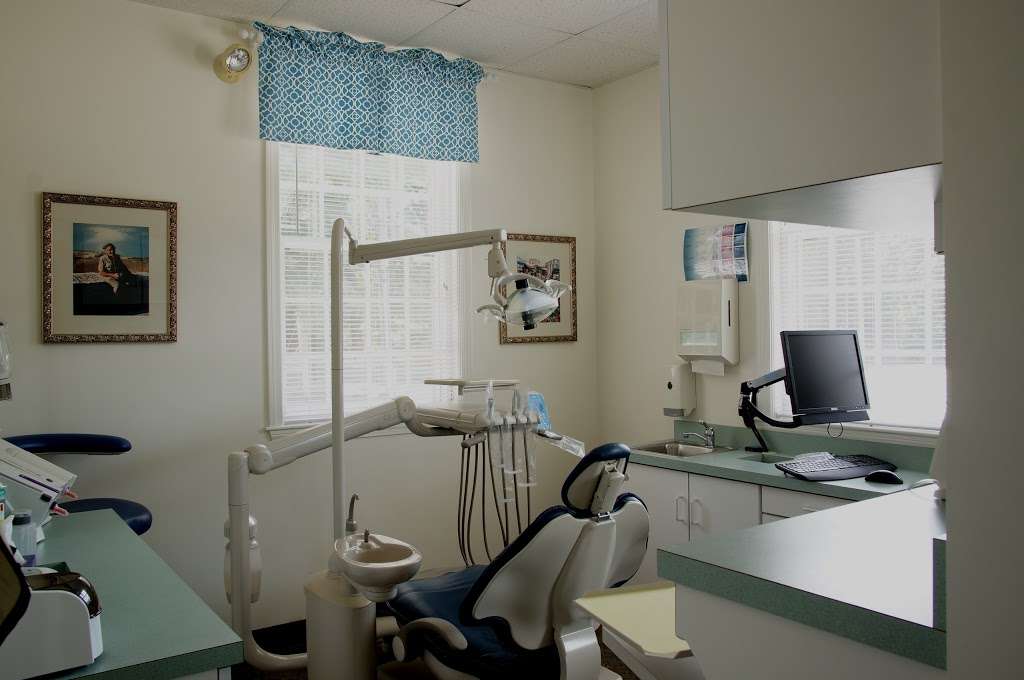 Pellegrini Dental - Dentist in Duxbury | 27 Railroad Ave # 2, Duxbury, MA 02332, USA | Phone: (781) 934-2311