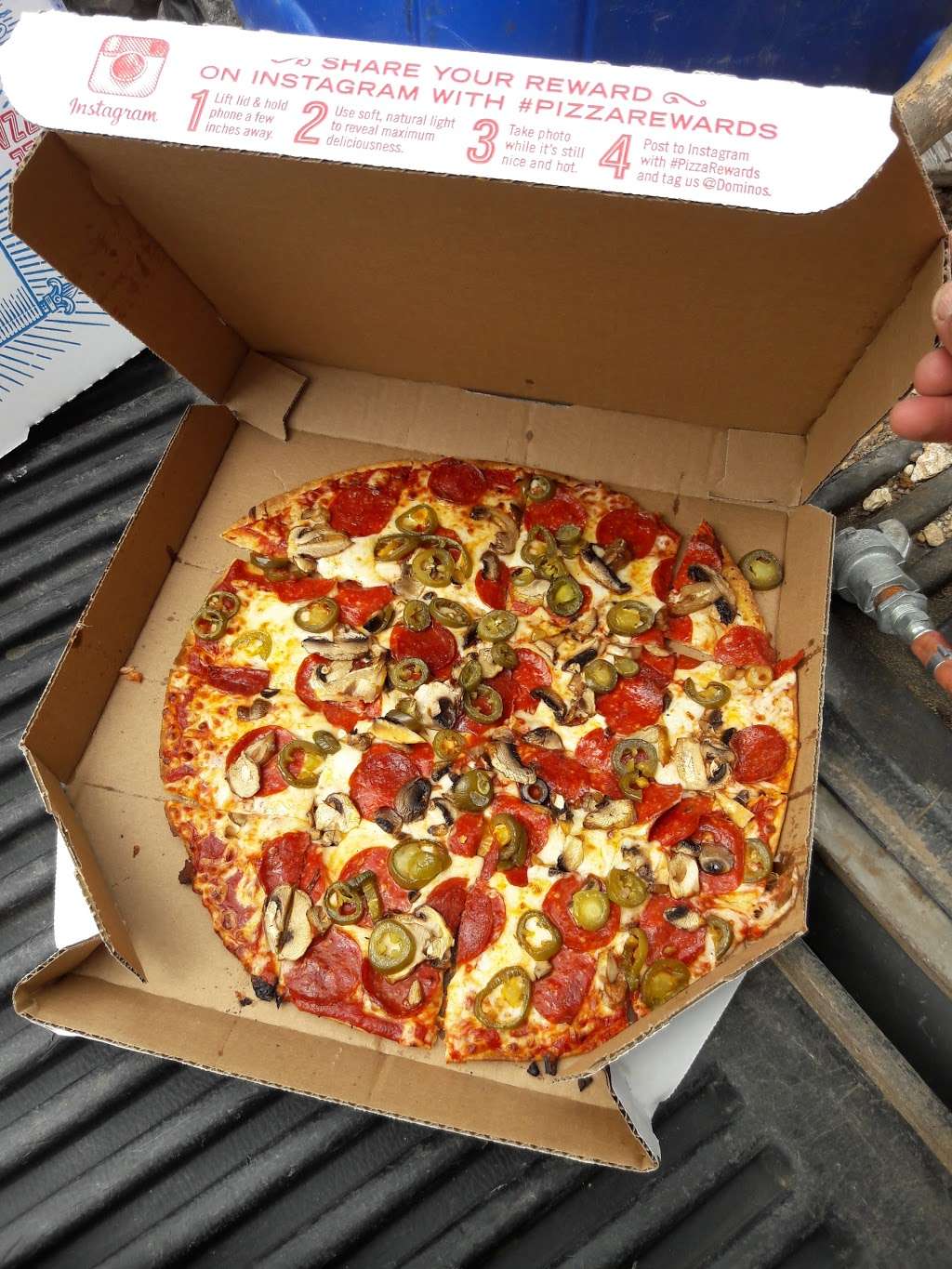 Dominos Pizza | 15502 Huebner Rd Ste 100, San Antonio, TX 78248, USA | Phone: (210) 408-5599