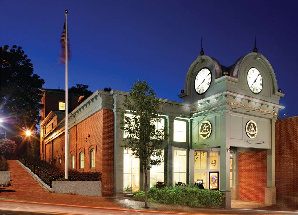 Newburyport Bank - Main St. | 43 Main St, Amesbury, MA 01913, USA | Phone: (978) 388-1102