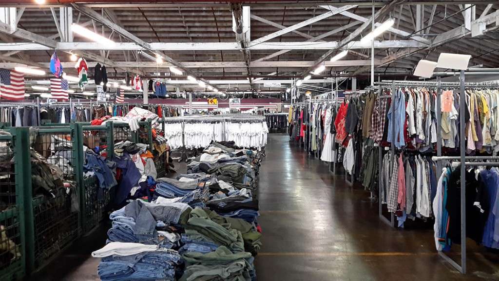 Torgom Wholesale Vintage Clothing Co Vernon 4355 Fruitland Ave