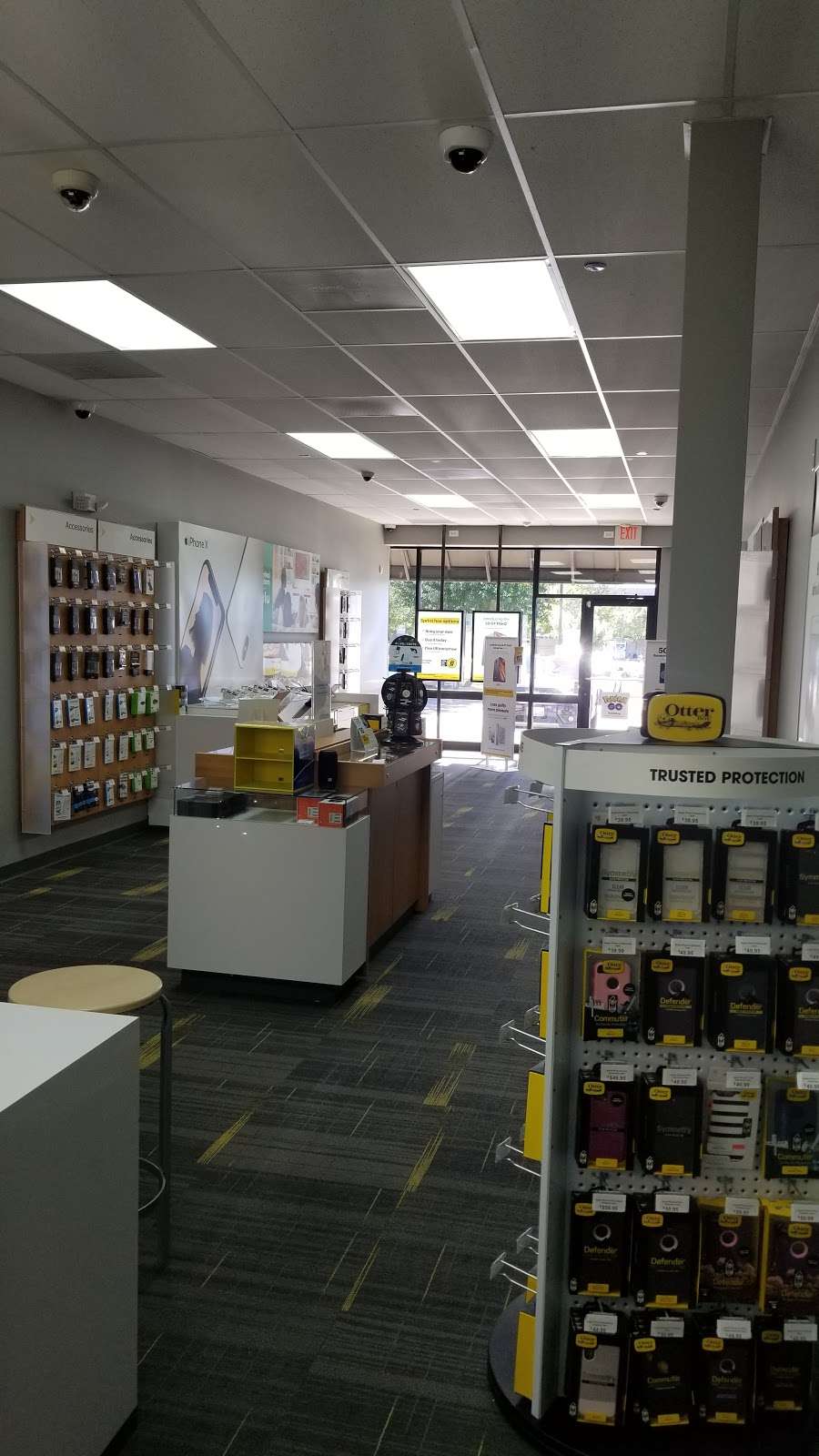 Sprint Store | 2086 Orchard Rd, Montgomery, IL 60538, USA | Phone: (630) 801-0600