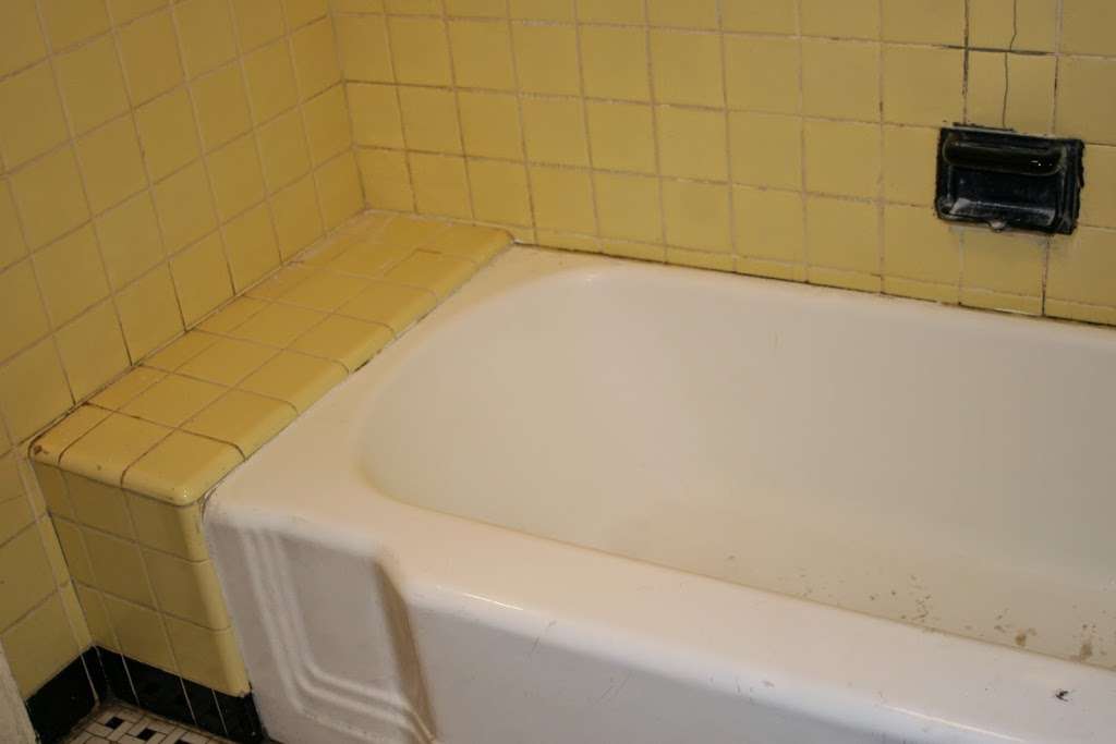 Coutino Refinishing Tubs & More | 2005 E Elm St, Griffith, IN 46319 | Phone: (219) 980-2902