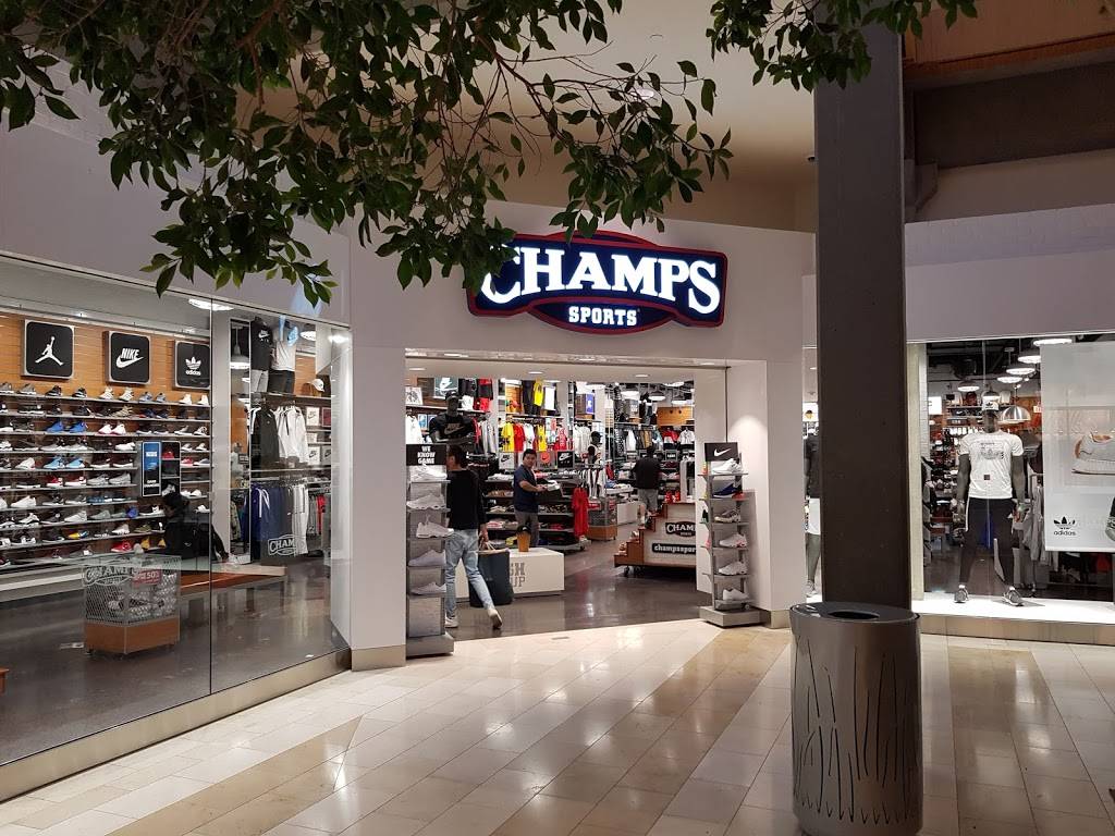 Champs Sports | 176 Bellevue Square, Bellevue, WA 98004, USA | Phone: (425) 454-7222