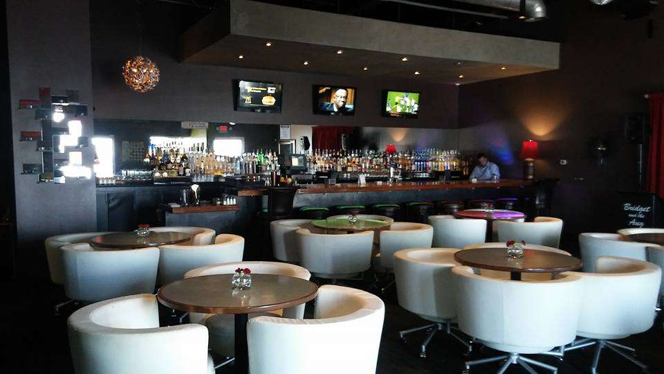 The Lounge | 9832 N 7th St #3, Phoenix, AZ 85020, USA | Phone: (602) 870-4122