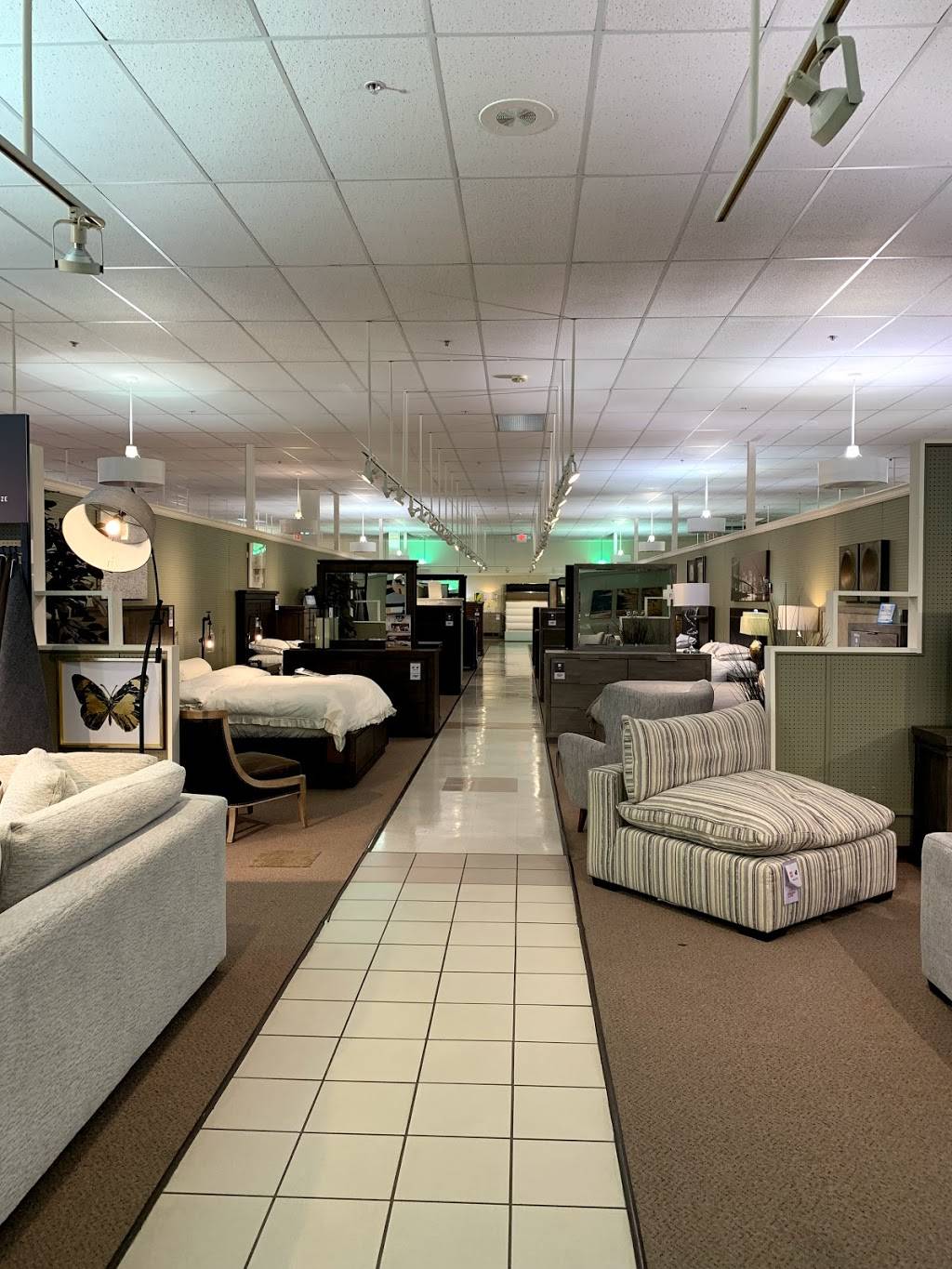 Value City Furniture | 2320 Sardis Rd N, Charlotte, NC 28227, USA | Phone: (704) 841-4111