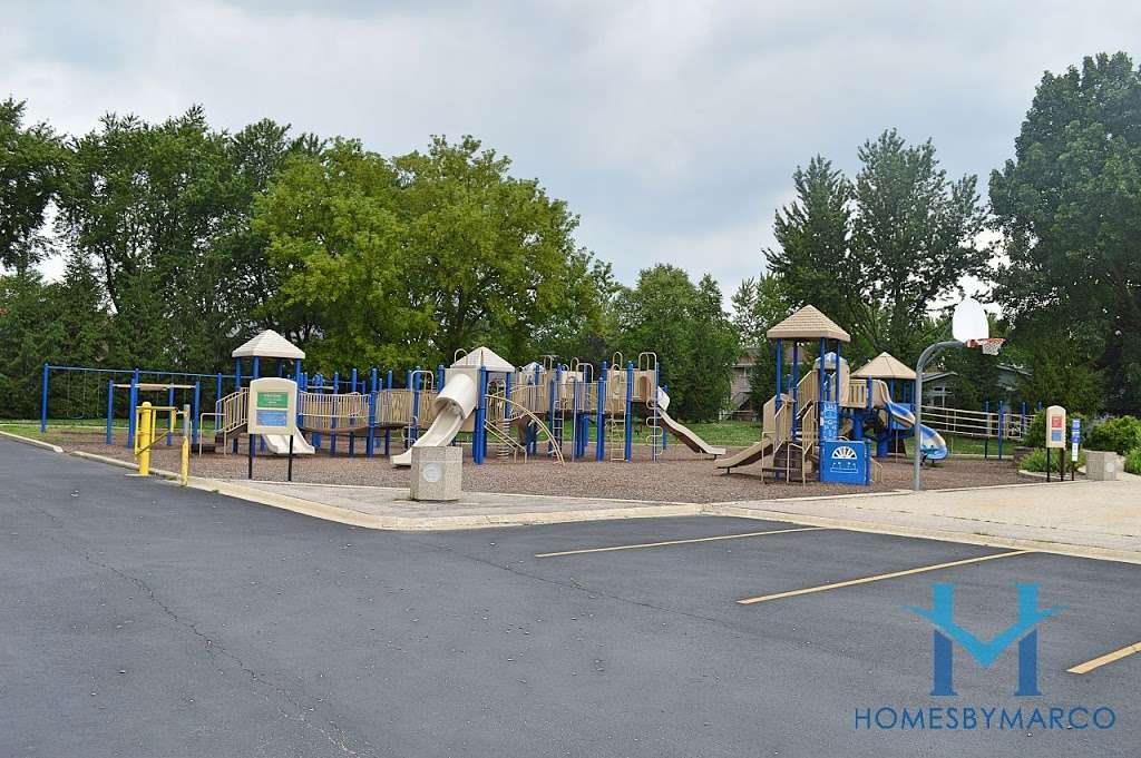 Armstrong Elementary School | 1320 Kingsdale Rd, Hoffman Estates, IL 60169, USA | Phone: (847) 357-6700