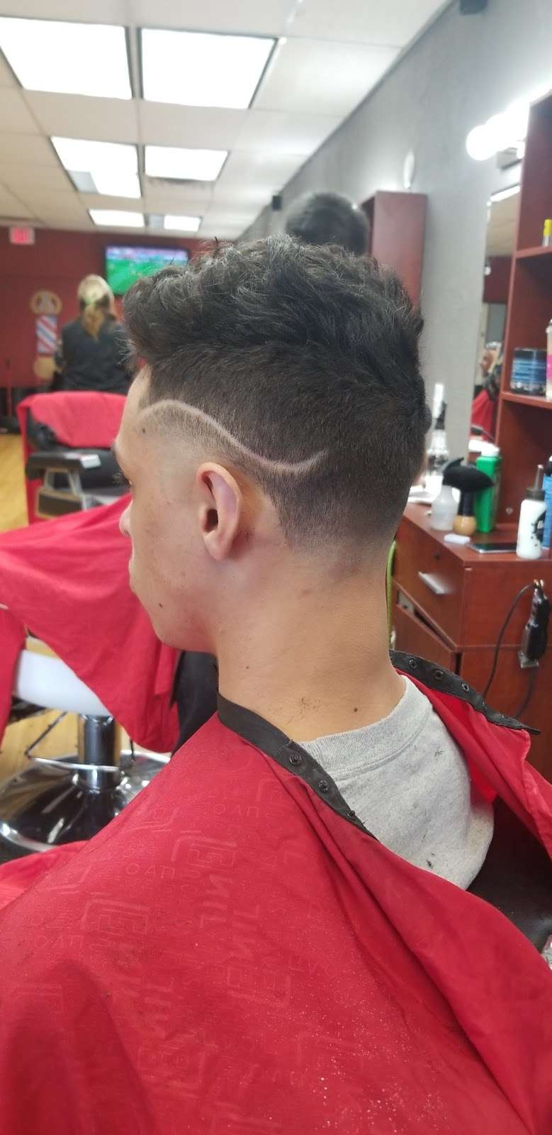 Armandos Barbershop | 281 E 88th Ave, Thornton, CO 80229, USA | Phone: (720) 936-5830