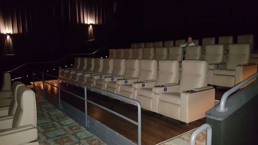 AMC Market Square 10 | 2160 Sycamore Rd, DeKalb, IL 60115, USA | Phone: (815) 748-7887