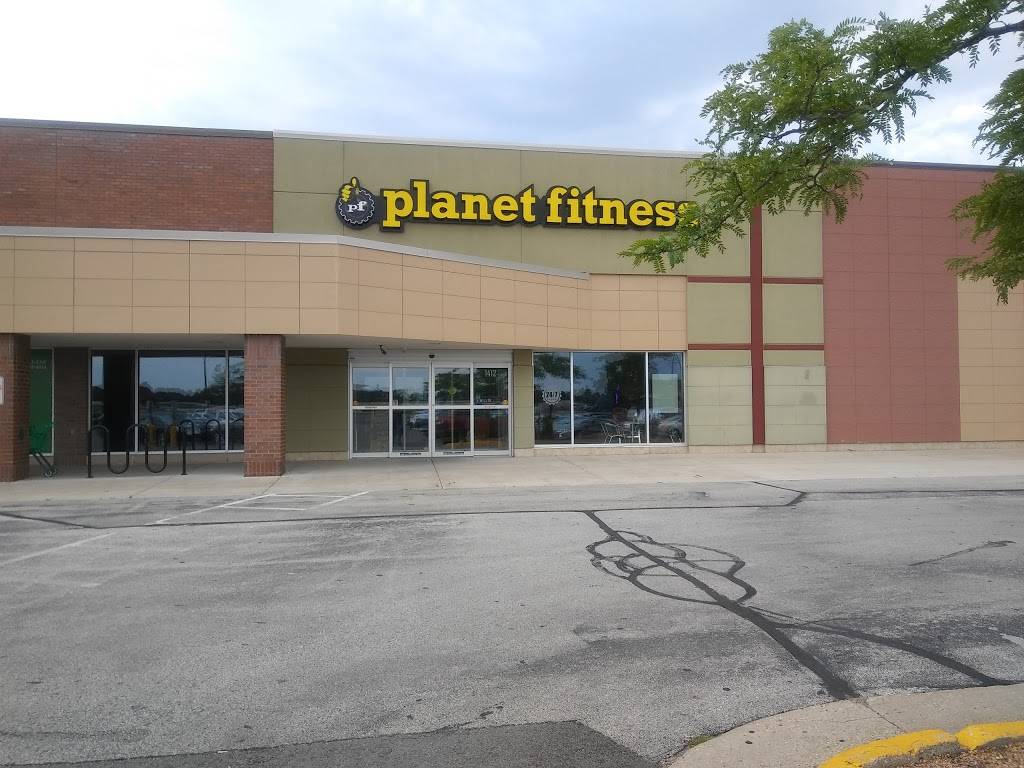 Planet Fitness | 1412 Summit Ave, Oconomowoc, WI 53066, USA | Phone: (262) 569-0120