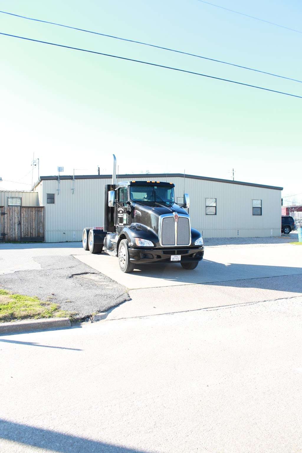 Clark Freight Lines | 5129 Pine Ave, Pasadena, TX 77503 | Phone: (281) 487-3160