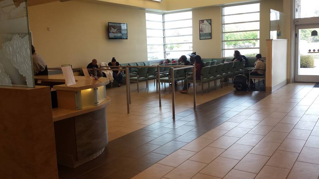 Clinica Sierra Vista 9001 S H St, Bakersfield, CA 93307, USA