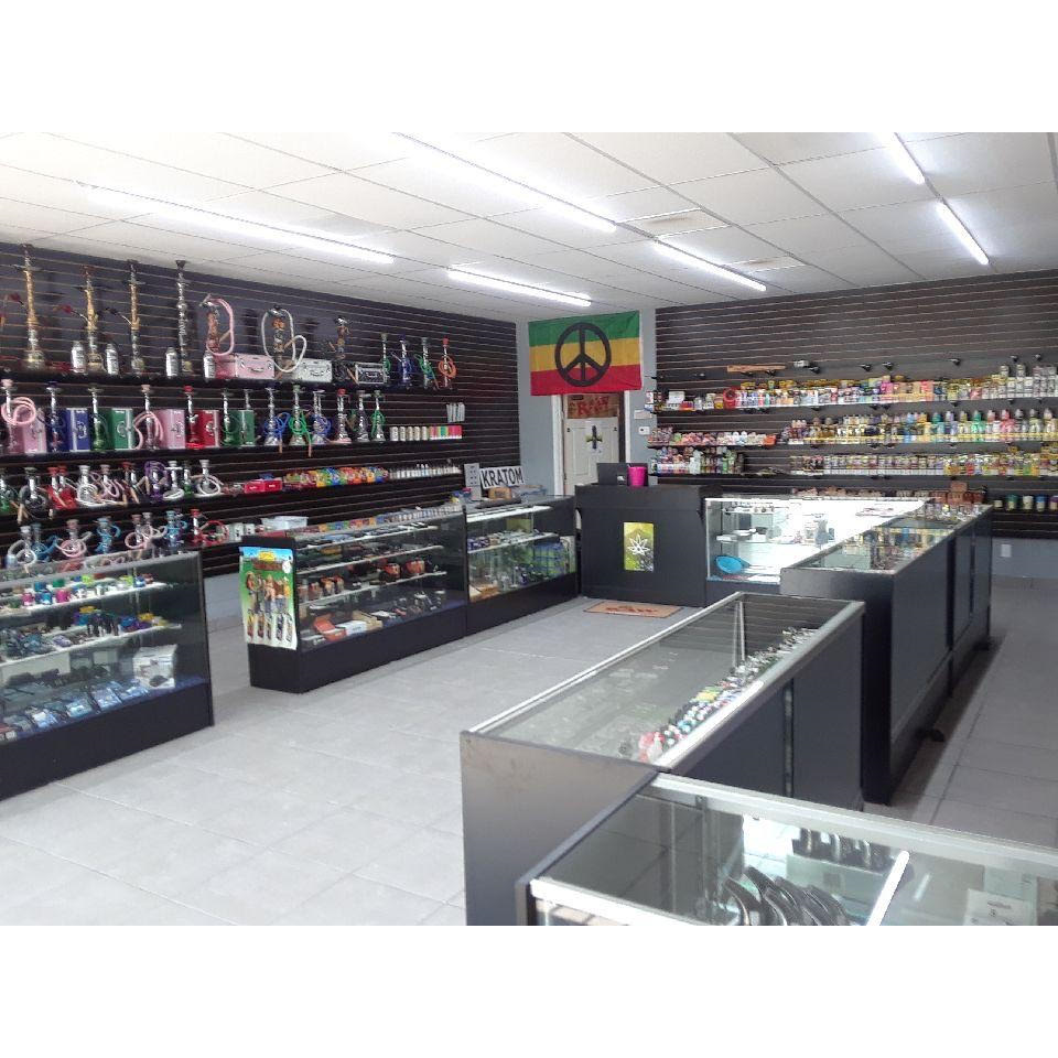 Lake Conroe Smoke & Vaporizer Shop | 5490 W Davis St #500, Conroe, TX 77304, USA | Phone: (936) 521-5929