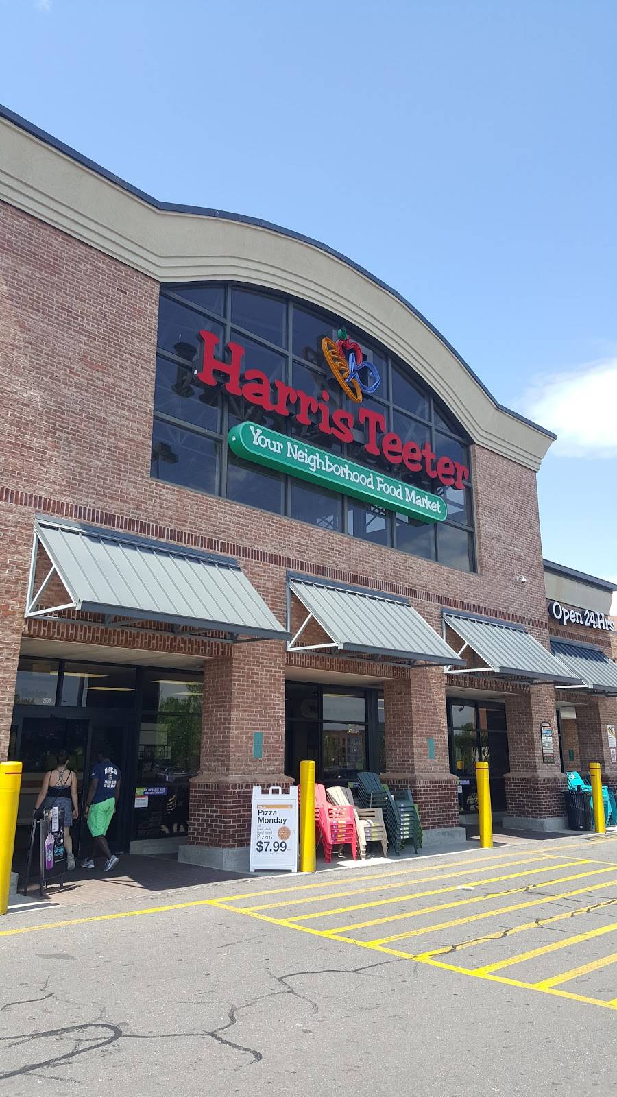 Harris Teeter | 2639 Lawndale Dr Lawndale Crossing Shopping Center, Greensboro, NC 27408, USA | Phone: (336) 545-1354