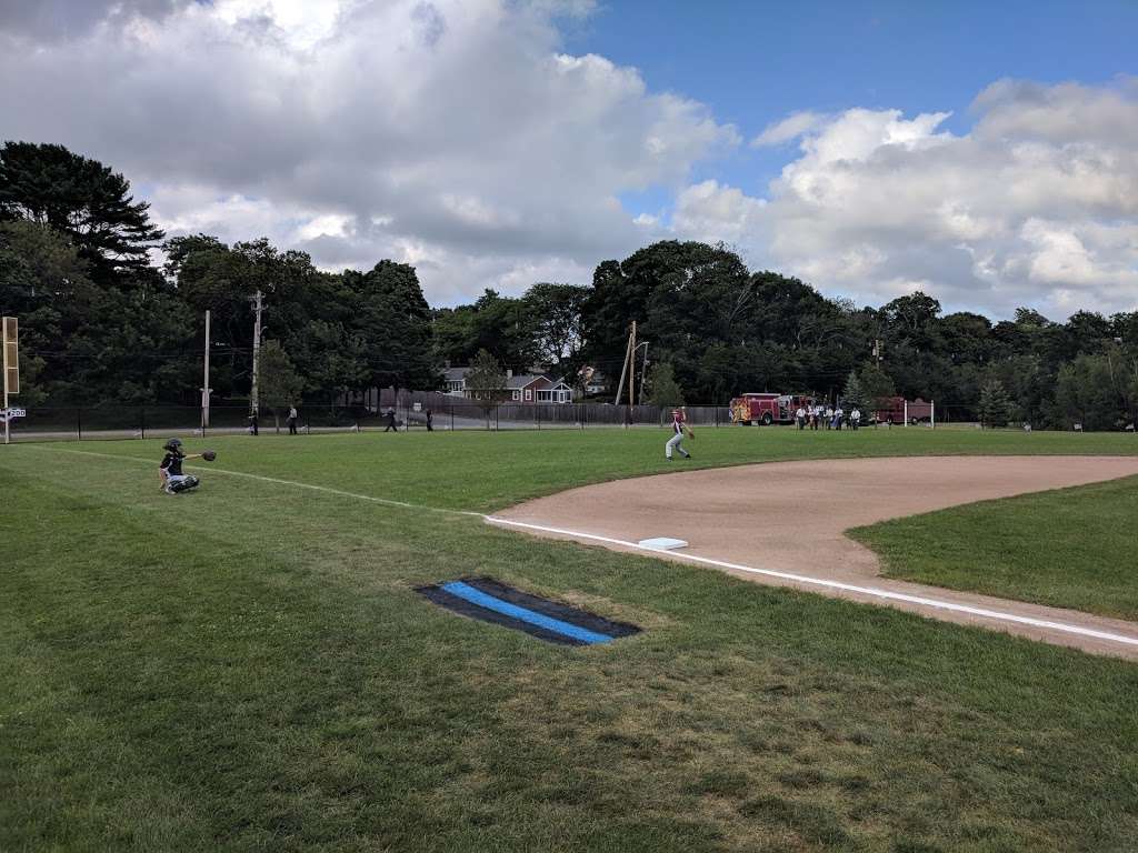 Carlson Softball Field | 19 Bare Cove Park Dr, Hingham, MA 02043, USA