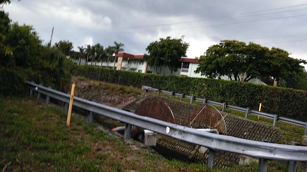 Regal Palms Condominium Assoc Inc | 3200 Springdale Blvd, Palm Springs, FL 33461, USA