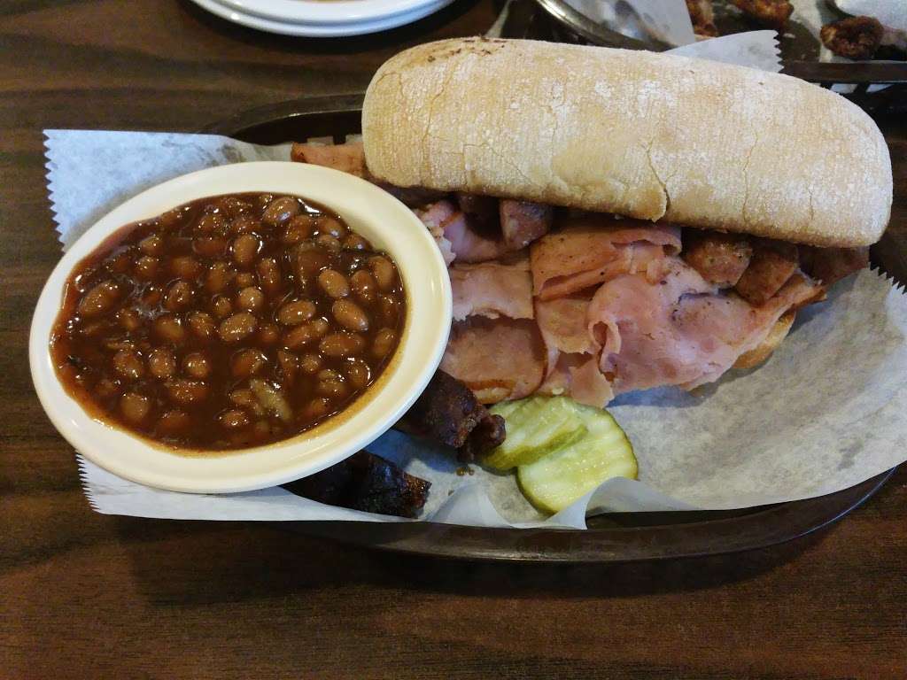 Tub Creek Barbeque Llc | 215 E 2nd St, Cameron, MO 64429, USA | Phone: (816) 632-8227