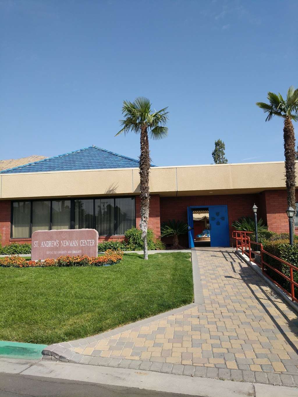 St Andrews Newman Center | 105 W Big Springs Rd, Riverside, CA 92507, USA | Phone: (951) 682-8751