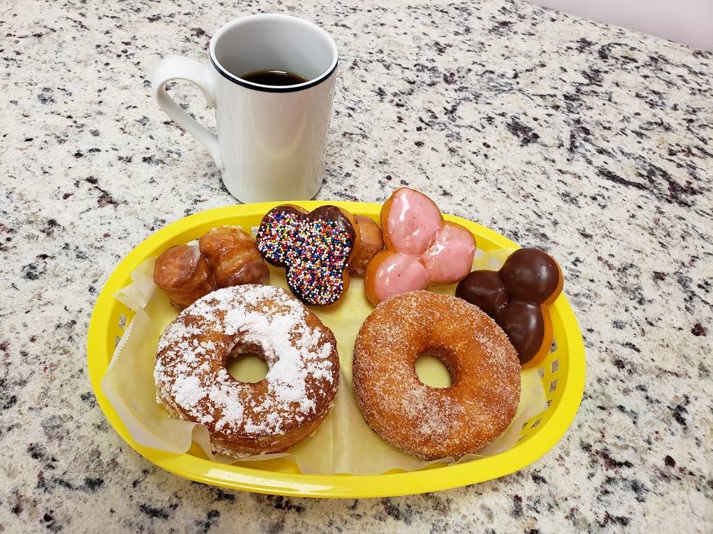 Castle Donuts | 615 FM2281 Ste #300, Lewisville, TX 75056, USA | Phone: (972) 300-0042