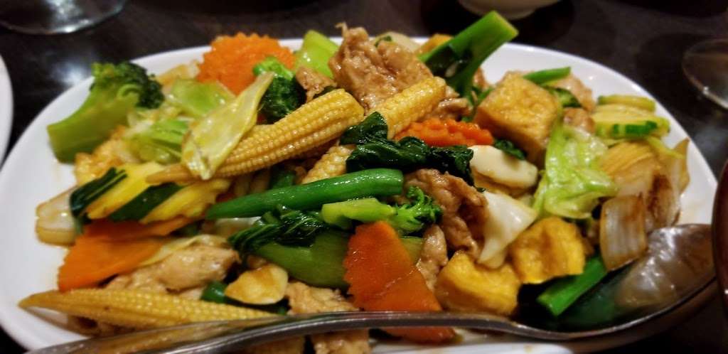 Veganic Thai Cafe | 1417 University Ave, San Diego, CA 92103, USA | Phone: (619) 230-5540