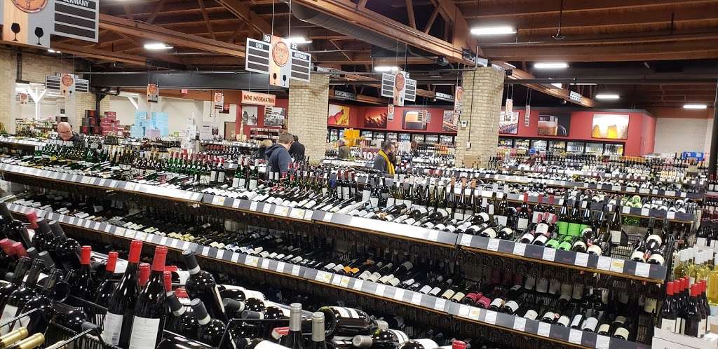 Binnys Beverage Depot | 1111 Chicago Ave, Evanston, IL 60202 | Phone: (847) 448-4800