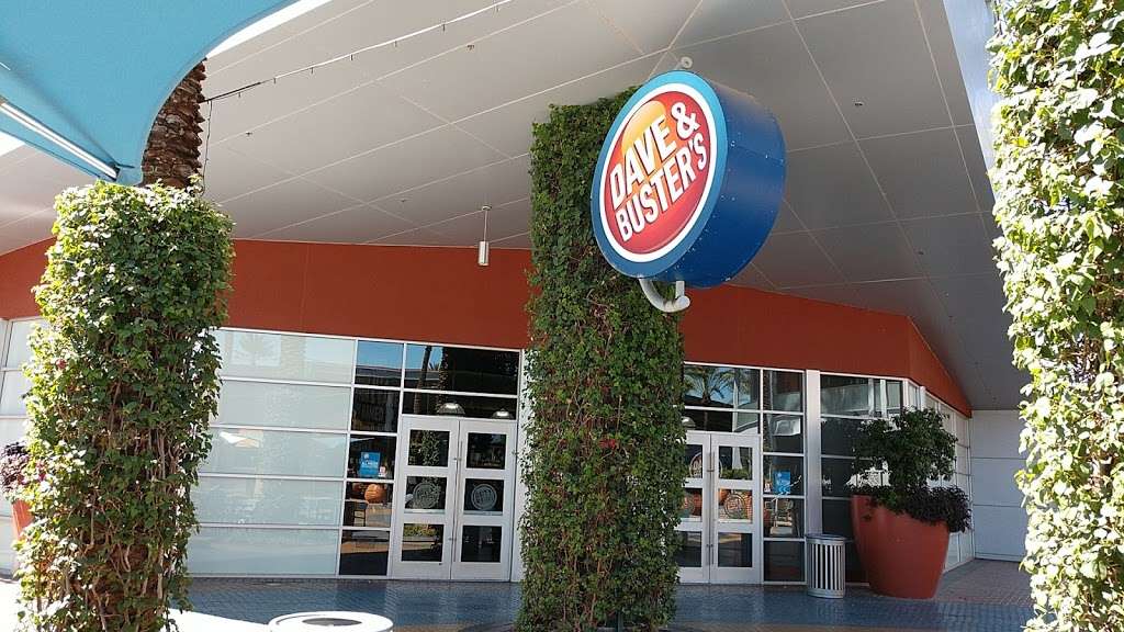 Dave & Busters | 2000 E Rio Salado Pkwy, Tempe, AZ 85281, USA | Phone: (480) 281-8456