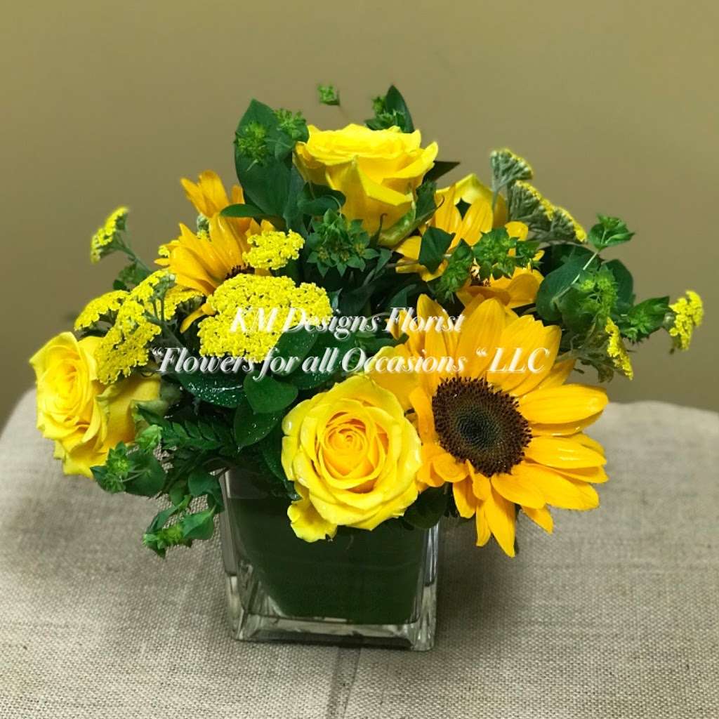 KM Designs "Flowers for All Occasions" LLC | 15 James P Kelly Way F, Middletown, NY 10940, USA | Phone: (845) 775-4902