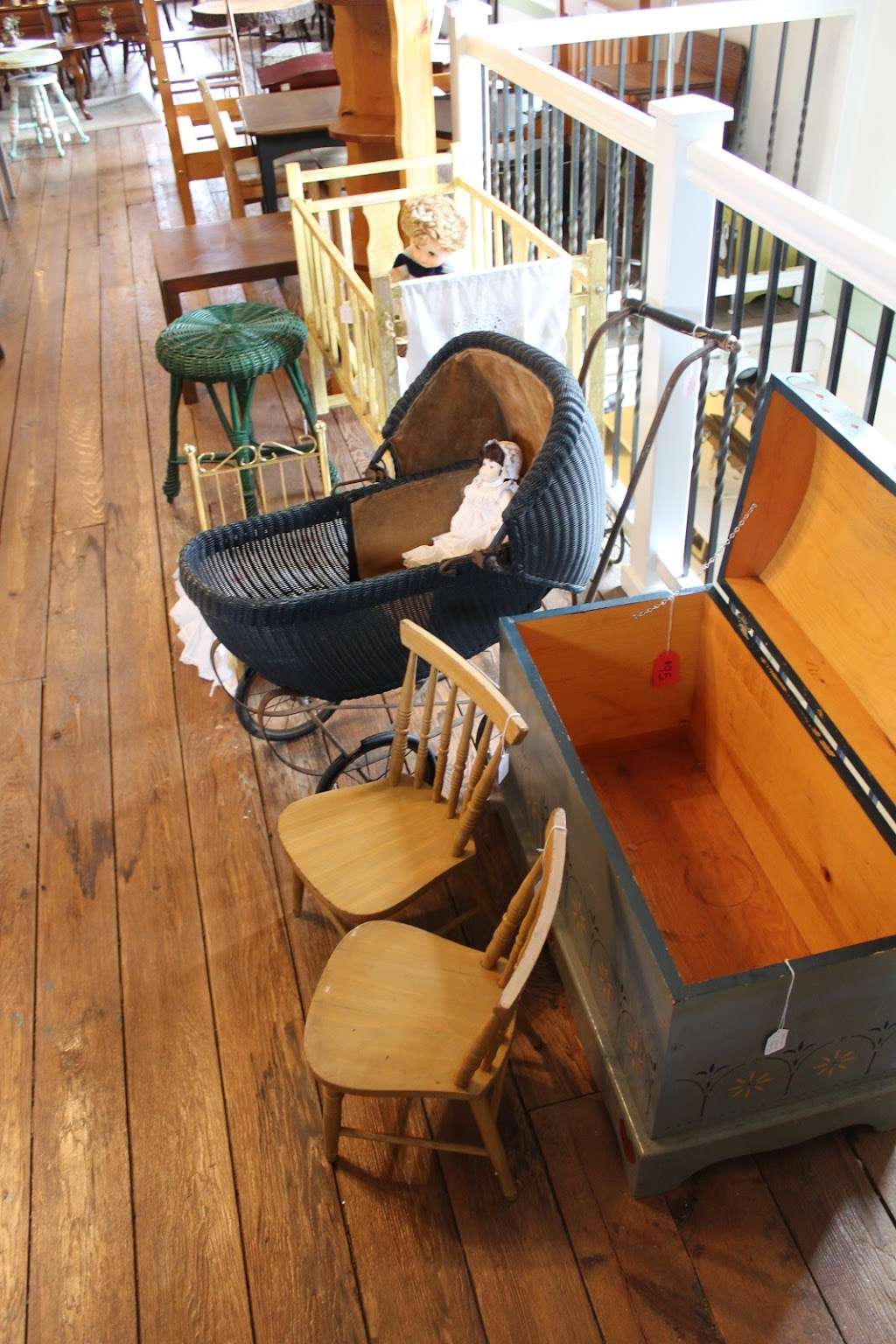 The Board Used Furniture Shoppe | 4530 Horseshoe Pike, Honey Brook, PA 19344, USA | Phone: (610) 273-3081