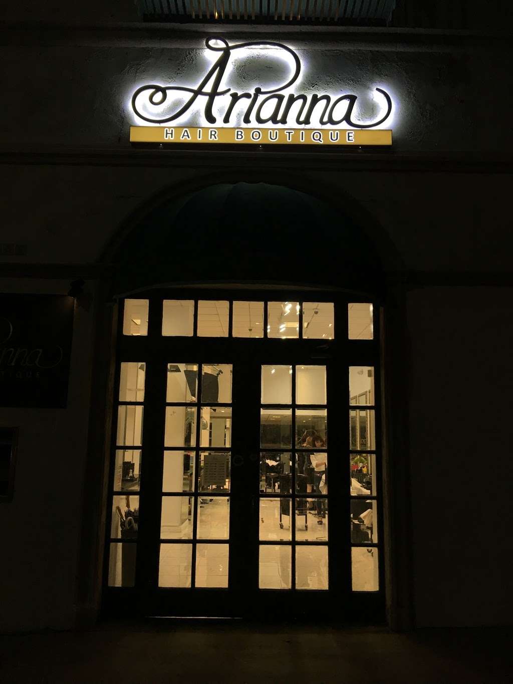 Arianna Hair Boutique | 1401, 3287 Wilshire Blvd, Los Angeles, CA 90010, USA | Phone: (213) 736-0481