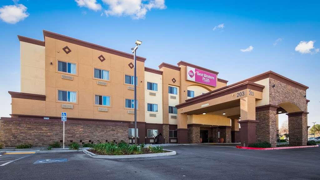 Best Western Plus Taft Inn | 203 S 6th St, Taft, CA 93268, USA | Phone: (661) 745-5555