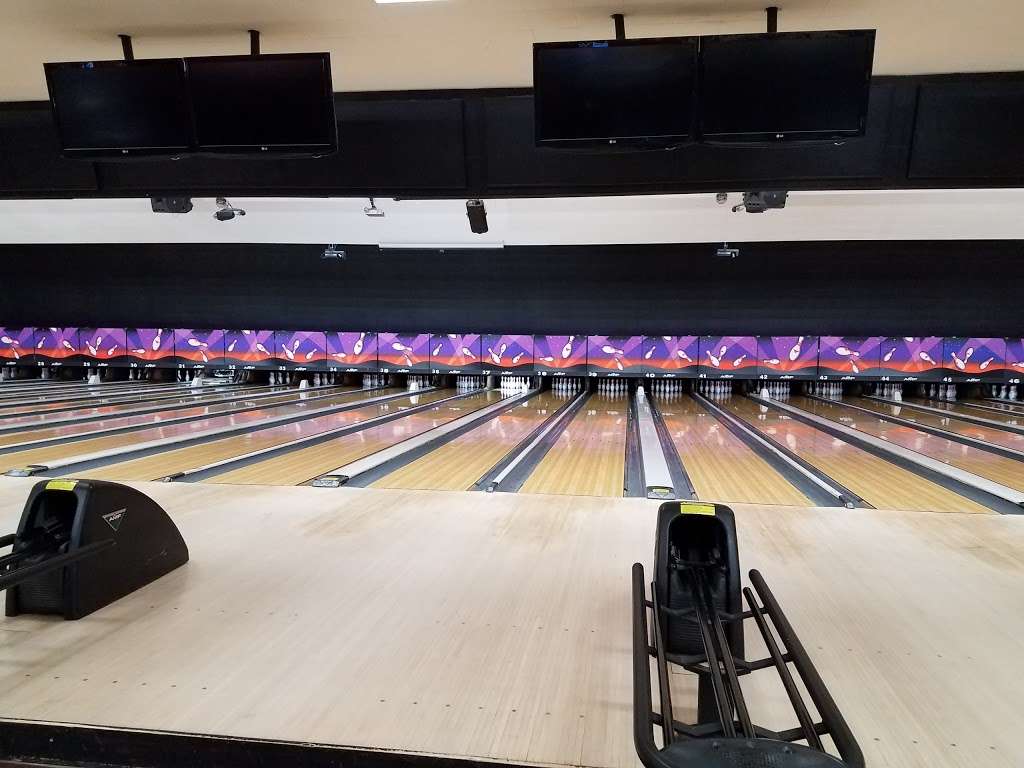 AMF Woodlawn Lanes | 6410 Security Blvd, Baltimore, MD 21207, USA | Phone: (410) 944-6000