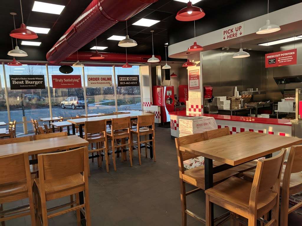 Five Guys | 2401 E Lincoln Hwy, New Lenox, IL 60451, USA | Phone: (815) 463-0315