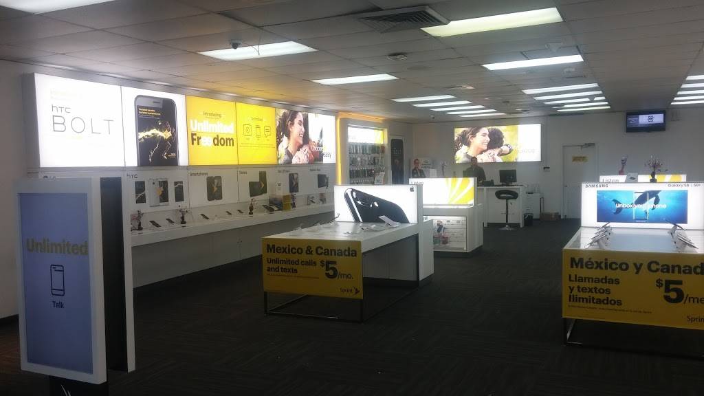 T-Mobile | 9023 N Florida Ave, Tampa, FL 33604, USA | Phone: (813) 327-7940