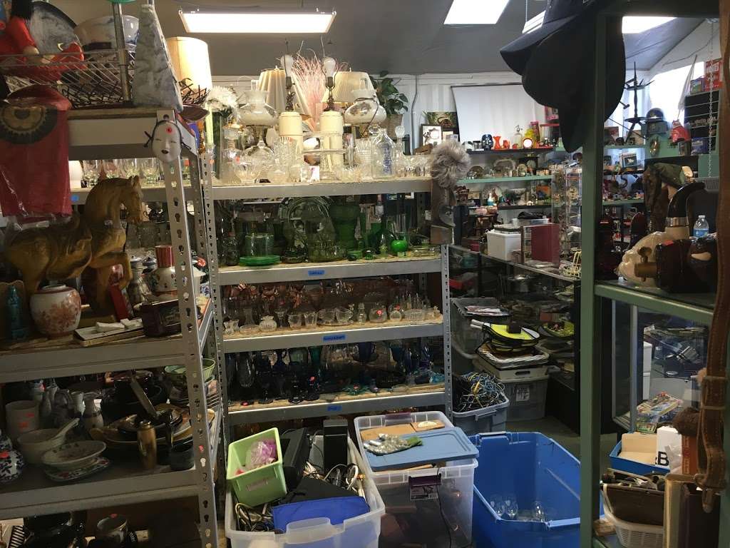 Estate Sale Emporium | 1271 Alturas Rd, Fallbrook, CA 92028, USA | Phone: (760) 500-1723