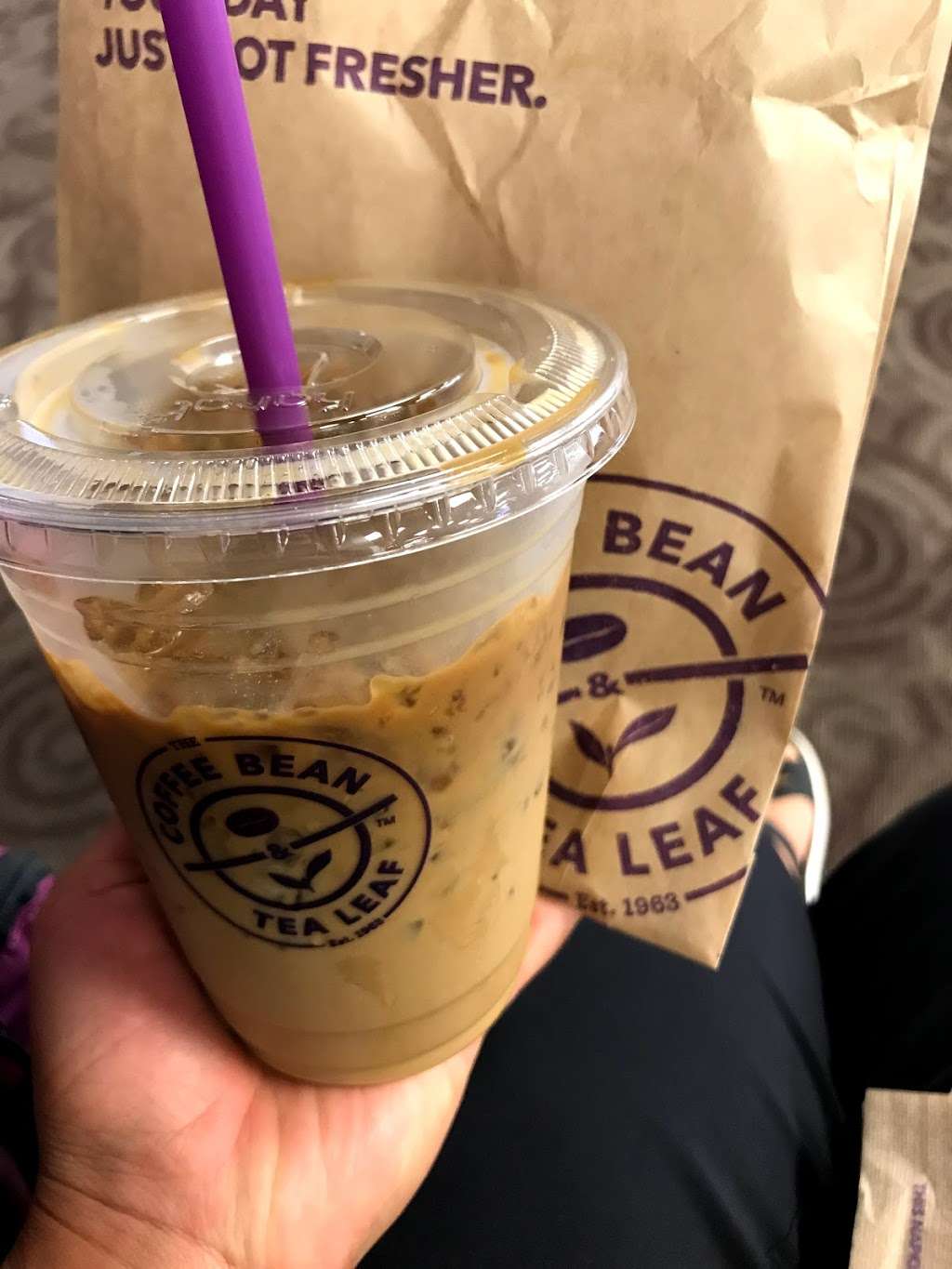 Coffee Bean & Tea Leaf | Terminal 2, 3200 E Sky Harbor Blvd, Phoenix, AZ 85034, USA | Phone: (602) 244-0010