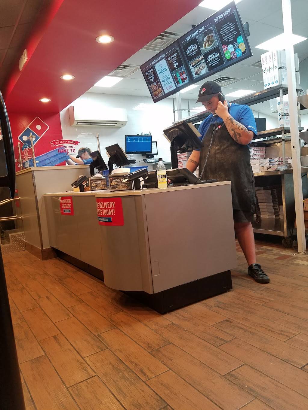 Dominos Pizza | 506 S Camp Meade Rd, Linthicum Heights, MD 21090, USA | Phone: (410) 684-3030
