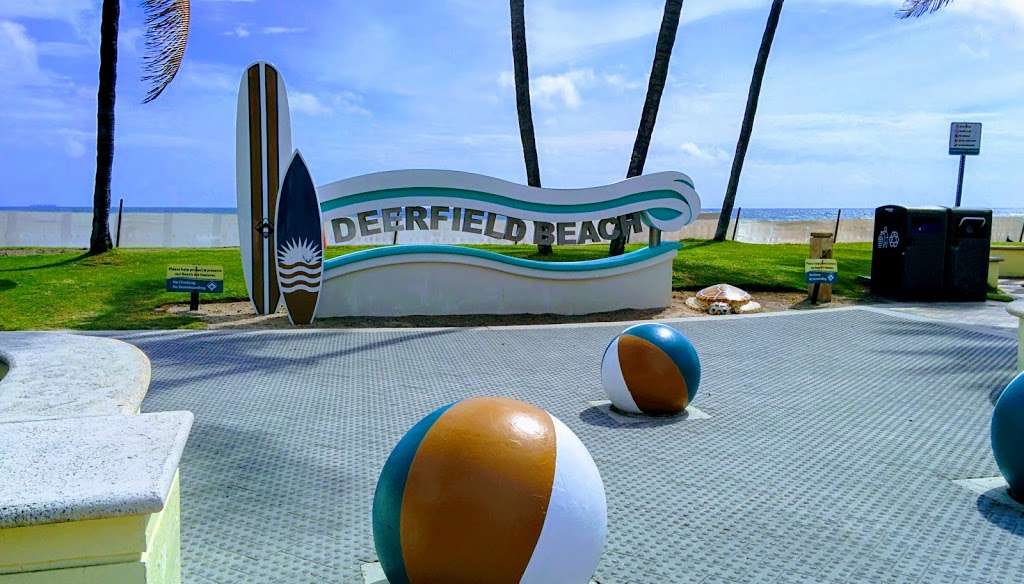 Deerfield Beach International Fishing Pier | 200 NE 21st Ave, Deerfield Beach, FL 33441, USA | Phone: (954) 480-4407