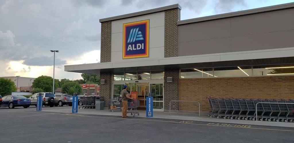 ALDI | 215 S Randall Rd, Elgin, IL 60123, USA | Phone: (855) 955-2534
