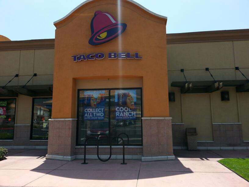 Taco Bell | 15140 Summit Ave, Fontana, CA 92336, USA | Phone: (909) 899-6440