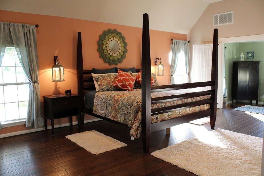 Maple Creek Bed and Breakfast | 519 E Hufsmith Rd, Tomball, TX 77375, USA | Phone: (346) 224-3622