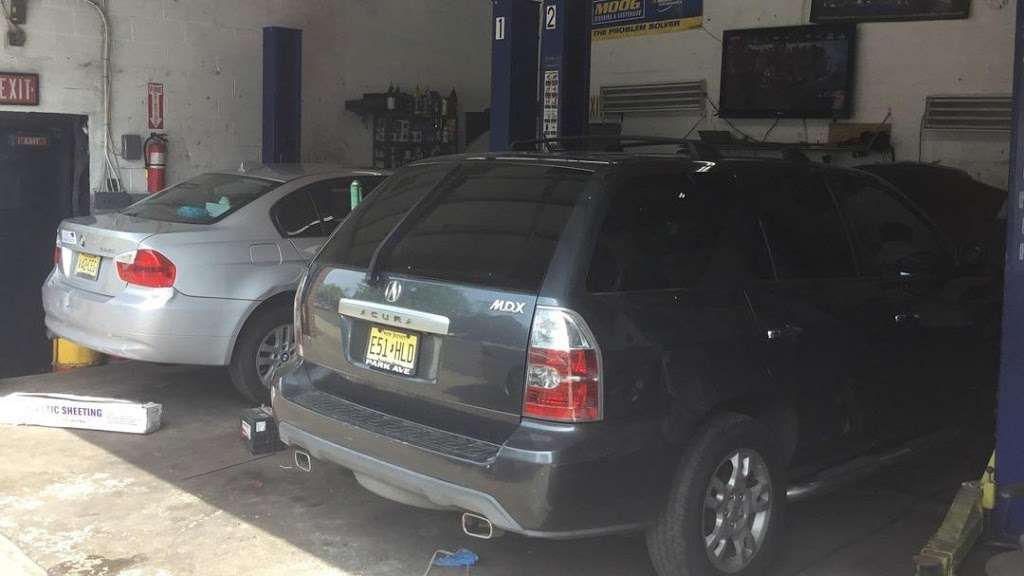 Auto Clinic Repair Tech Service | 79 W Main St, Bergenfield, NJ 07621, USA | Phone: (201) 328-2602