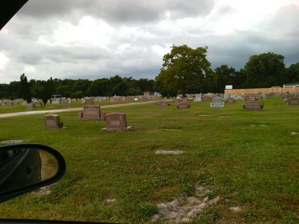 Paradise Cemetery | 3024, 10401 W Montgomery Rd, Houston, TX 77088, USA | Phone: (281) 445-1201