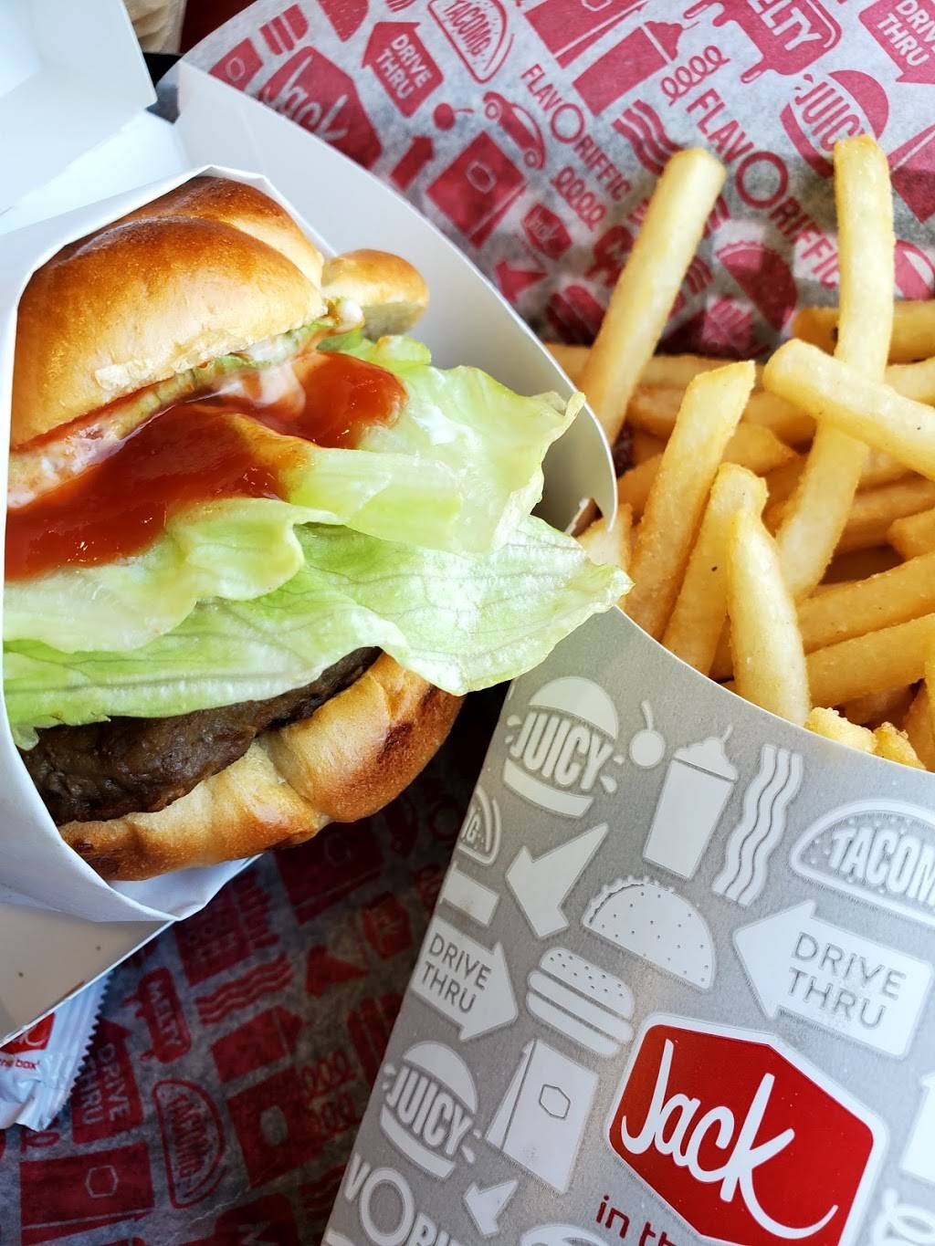 Jack in the Box | 2955 N Chester Ave, Bakersfield, CA 93308, USA | Phone: (661) 387-9454