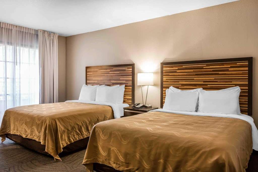 Quality Inn Fallbrook I-15 | 3135 Old Hwy 395, Fallbrook, CA 92028 | Phone: (760) 723-2888